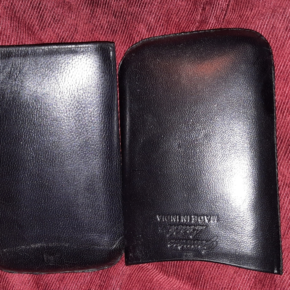 Black genuine leather cigar case sleeve